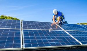 Installation et mise en production des panneaux solaires photovoltaïques à Saint-Genis-les-Ollieres